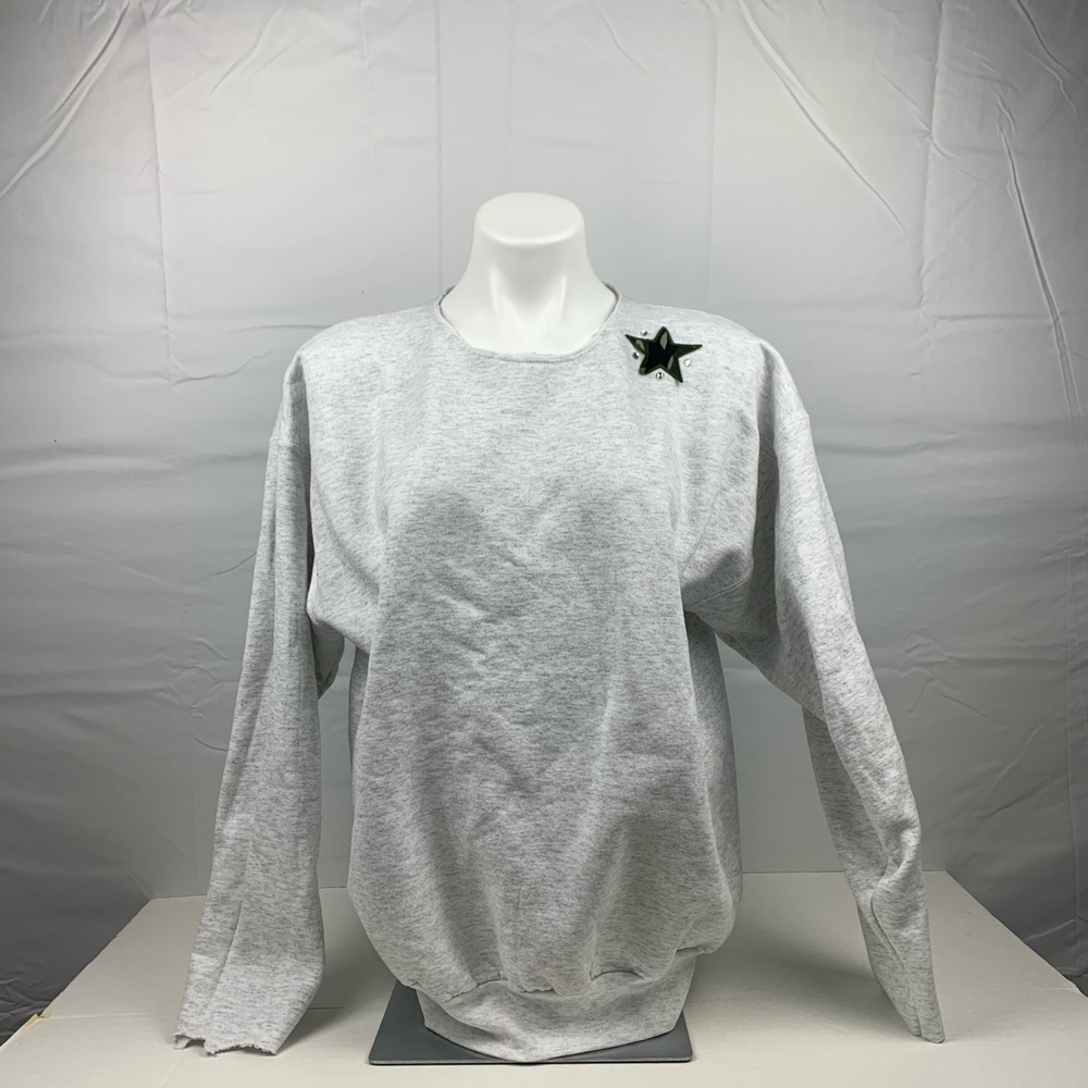 Women’s Light grey crew neck Hanes sweatshirt
